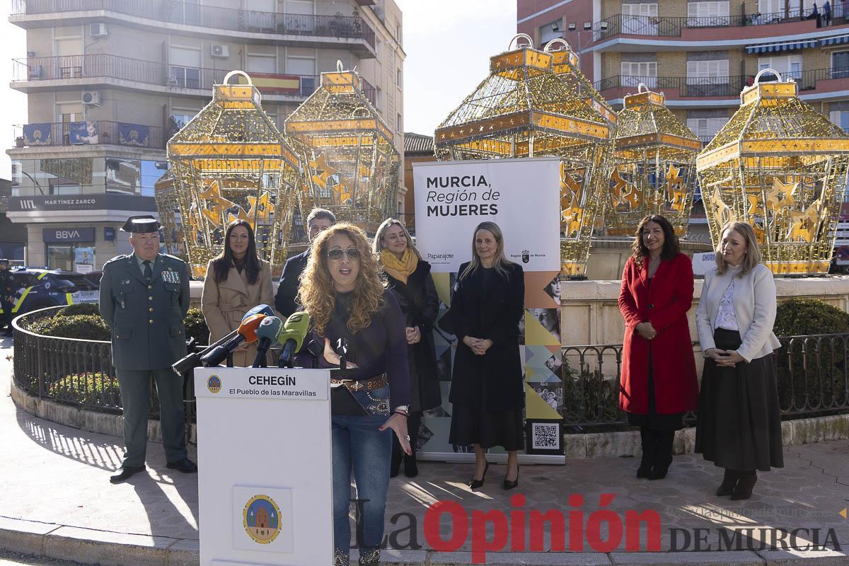 Cehegín rinde homenaje a las mujeres cosedoras de alpargatas