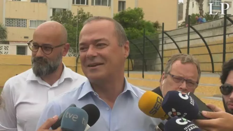 Hidalgo garantiza la estabilidad del tripartito pese a la expulsión de Doreste y Sanz de Podemos