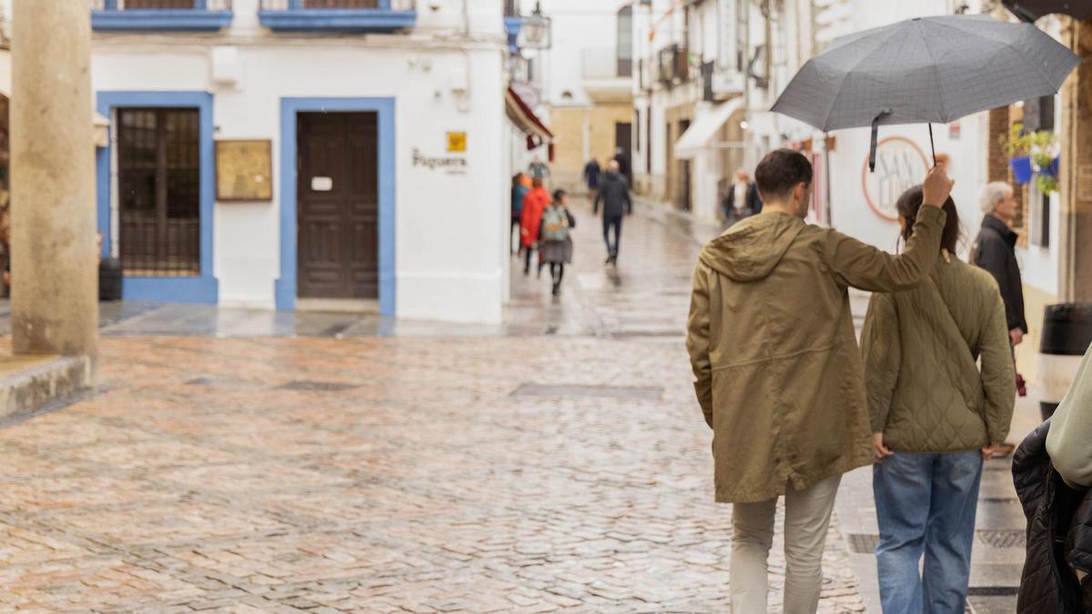 Los paraguas, protagonistas en Córdoba este marzo.