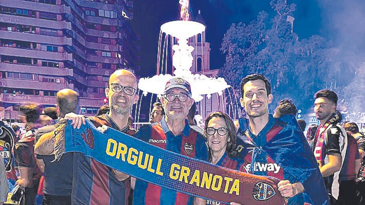 Celebración en la fuente de las Cuatro Estaciones