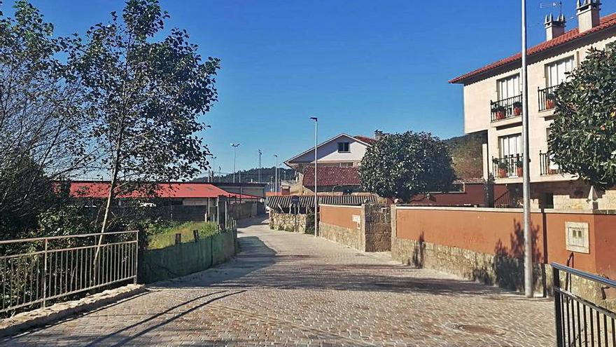 Zona ampliada en la vía principal de A Seara. | // FDV