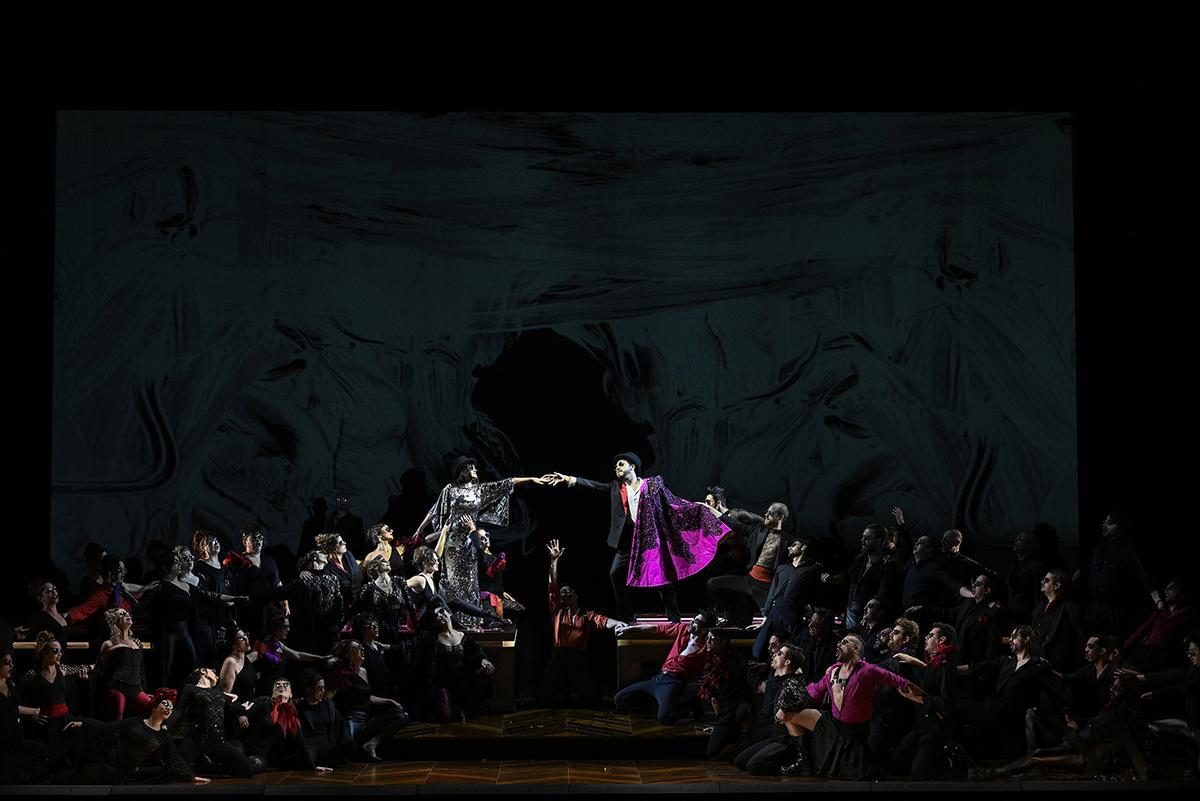 EN IMÁGENES: Ópera "La traviata" en Oviedo