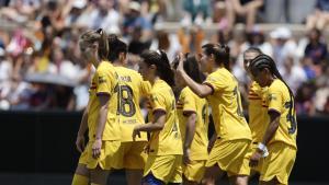 Las jugadoras del Barça celebrando un gol contra el Valencia