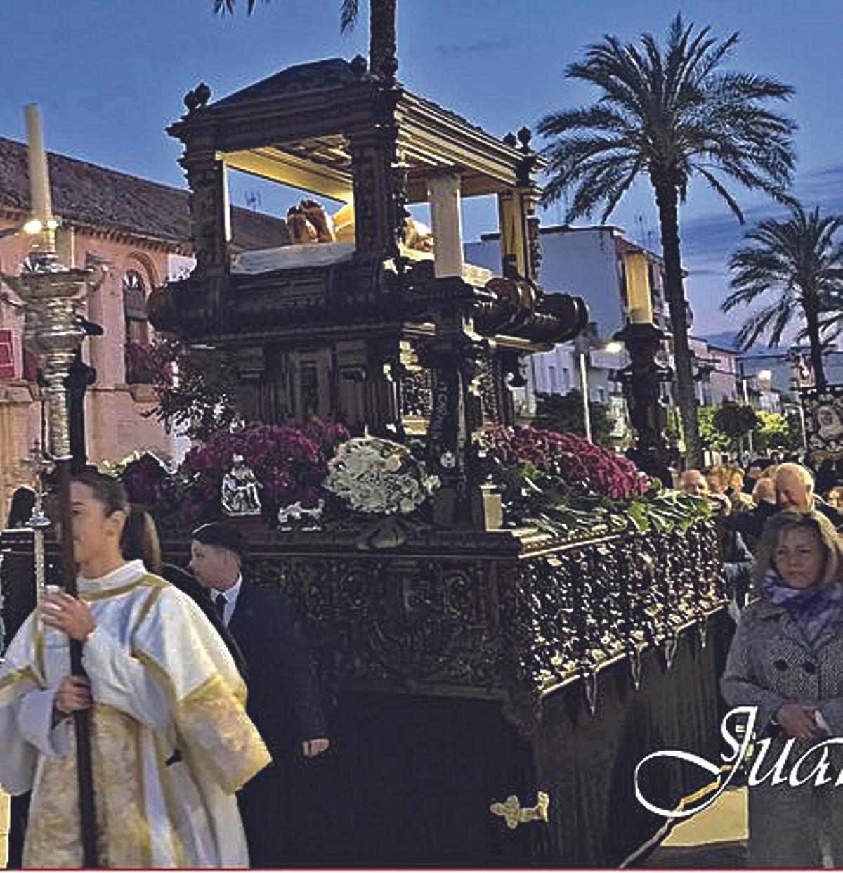 Procesión del Santo Entierro que se celebra el Sábado Santo.