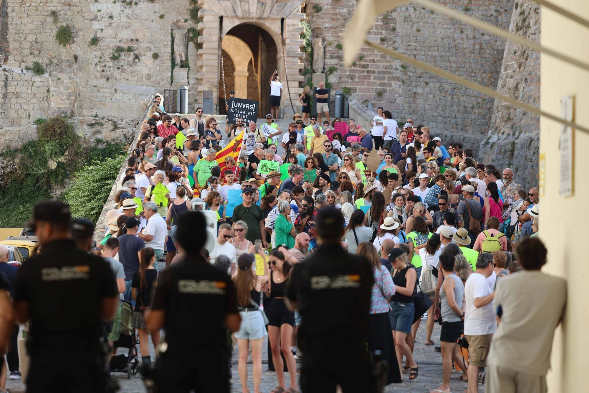 Manifestación contra la masificación turística en Ibiza