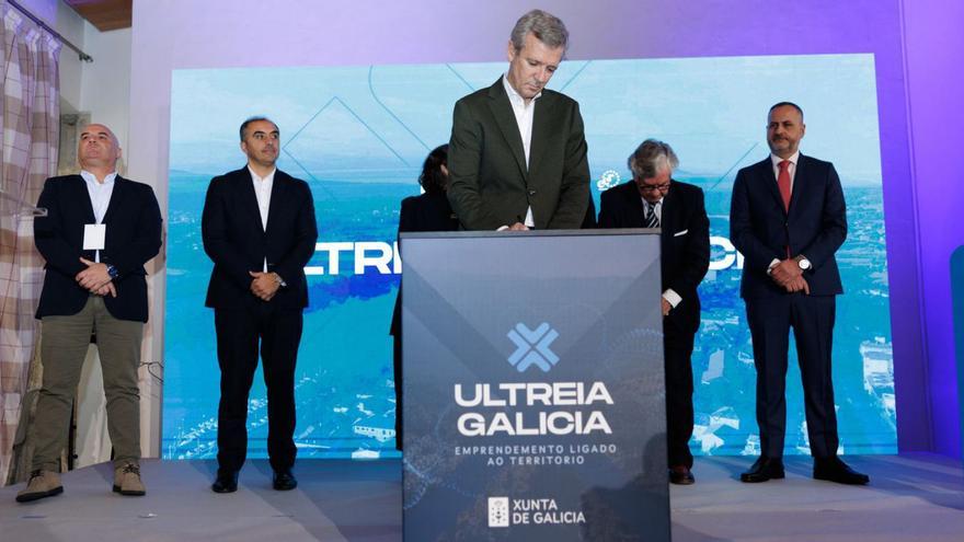 Alfonso Rueda durante su intervención, ayer, en el I Congreso Ultreia Galicia  |  David Cabezón