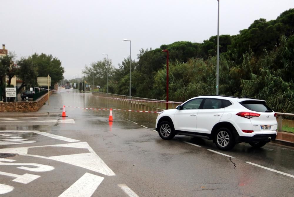 Imatges de les afectacions pel temporal a Cataluny