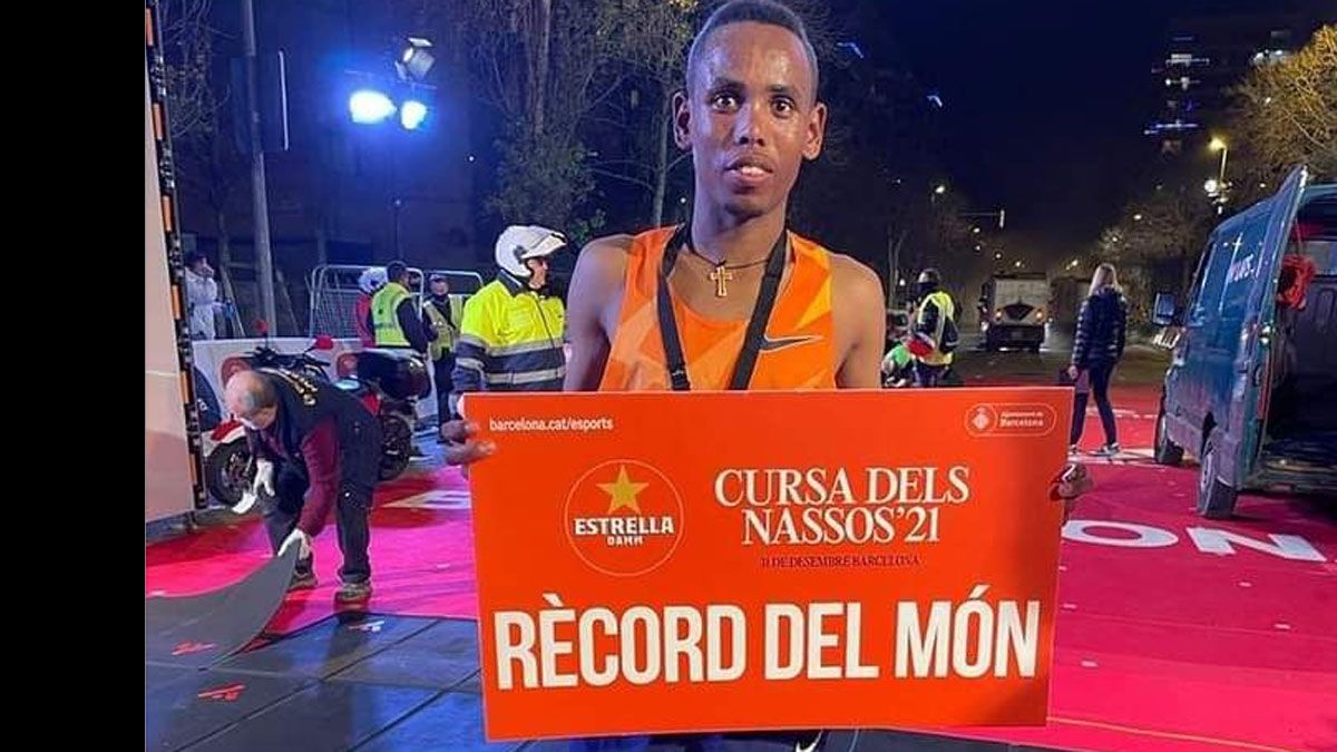 Aregawi batió la plusmarca mundial de 5 km en la Cursa dels Nassos