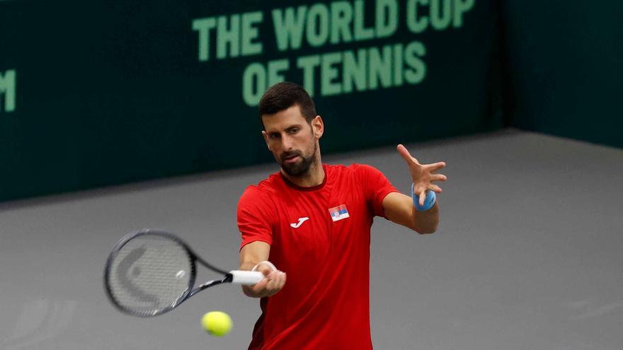 El primer entrenamiento de Djokovic en la Copa Davis de València