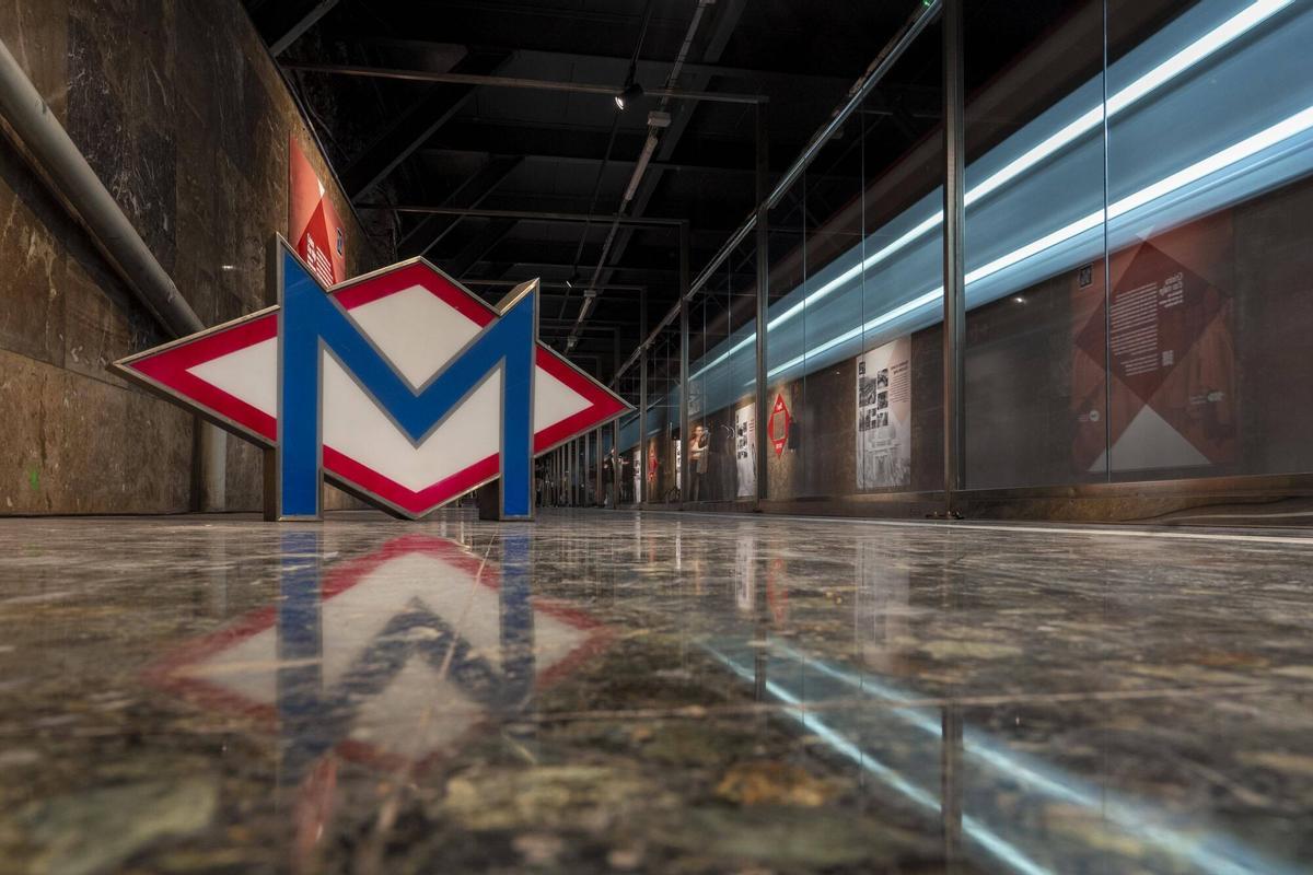 TMB abre la estación de metro ‘fantasma’ de Gaudí en Barcelona, el 2 de octubre de 2025.