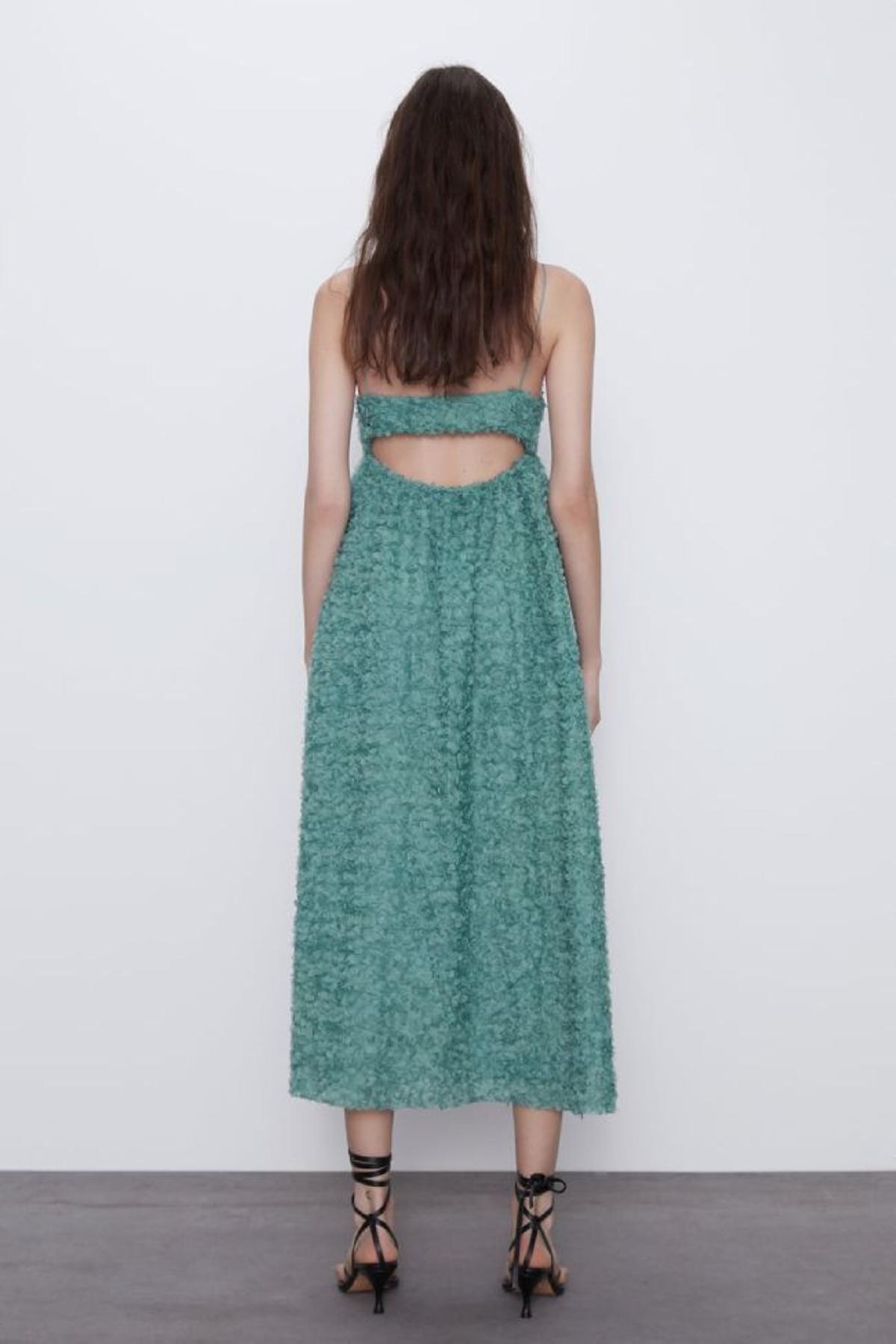 Espalda de vestido midi de Zara
