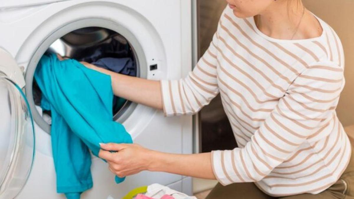 Posar la rentadora a temperatura més baixa estalvia energia