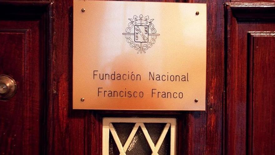 Una falla en Valencia finalmente no homenajeará a la Fundación Franco