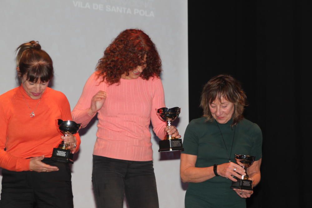 Santa Pola entrega los premios a los corredores locales en una gala festiva.