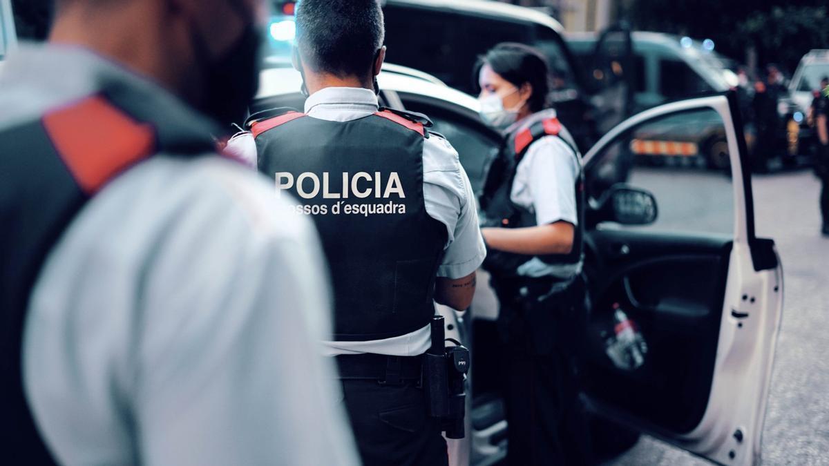 Agents dels Mossos d'Esquadra, en una imatge d'arxiu. | MOSSOS D'ESQUADRA