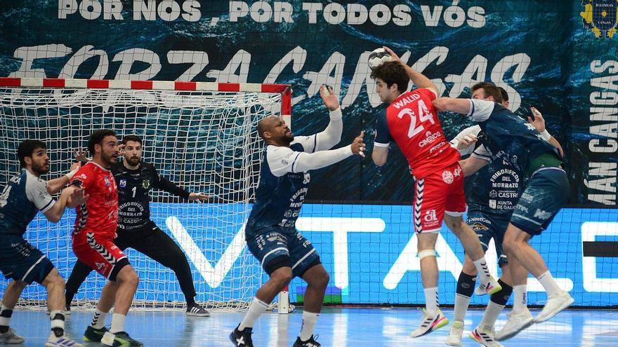 Martín Fuentes e Ivan Panjan optan al mejor gol y a la mejor parada del mes