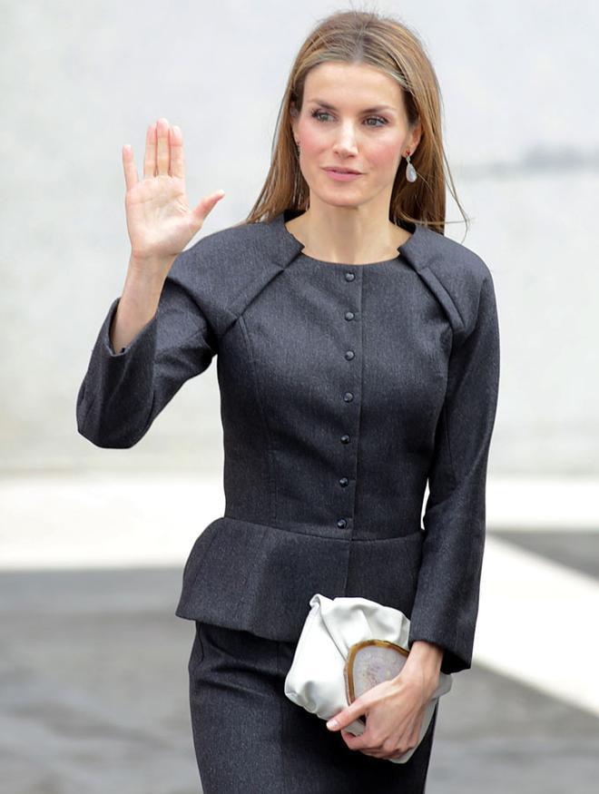 Letizia Ortiz en noviembre de 2014 con traje de Nina Ricci