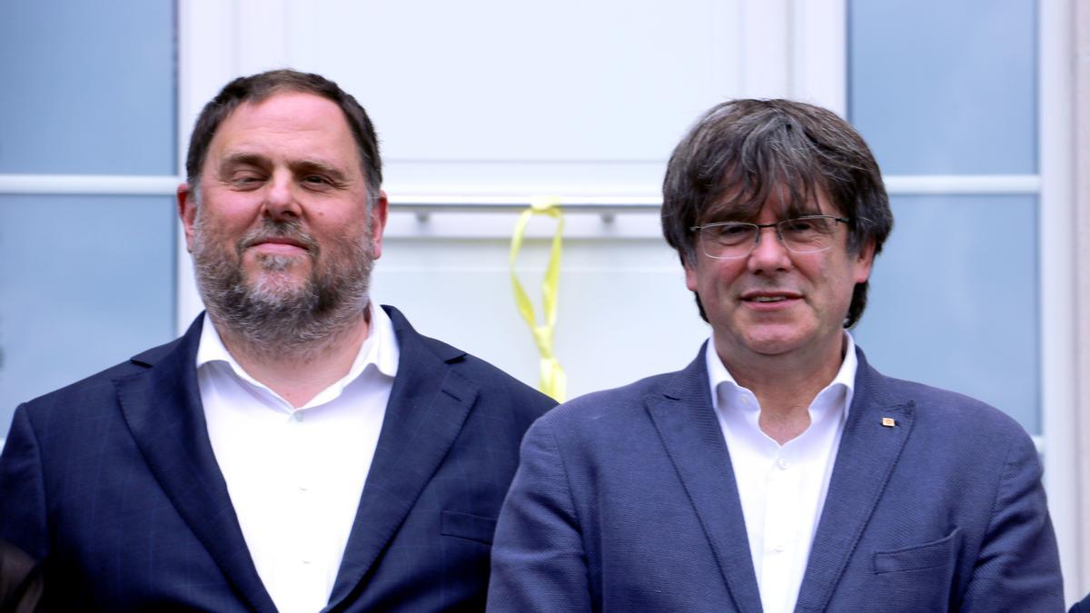 El líder d'ERC Oriol Junqueras i el líder de JxCat Carles Puigdemont a Waterloo