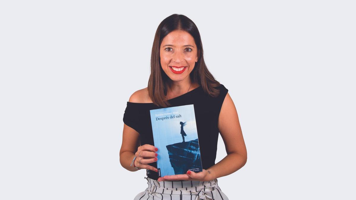 Nat+alia Gisbert con su nuevo libro: "Després del salt".