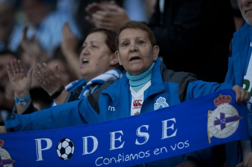 La afición del Dépor llena Riazor ante el Mallorca