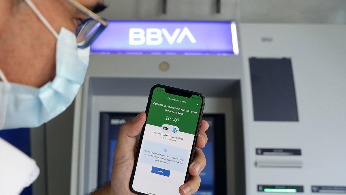 El BBVA lanza una tarjeta sin numeración, caducidad y código de seguridad visible