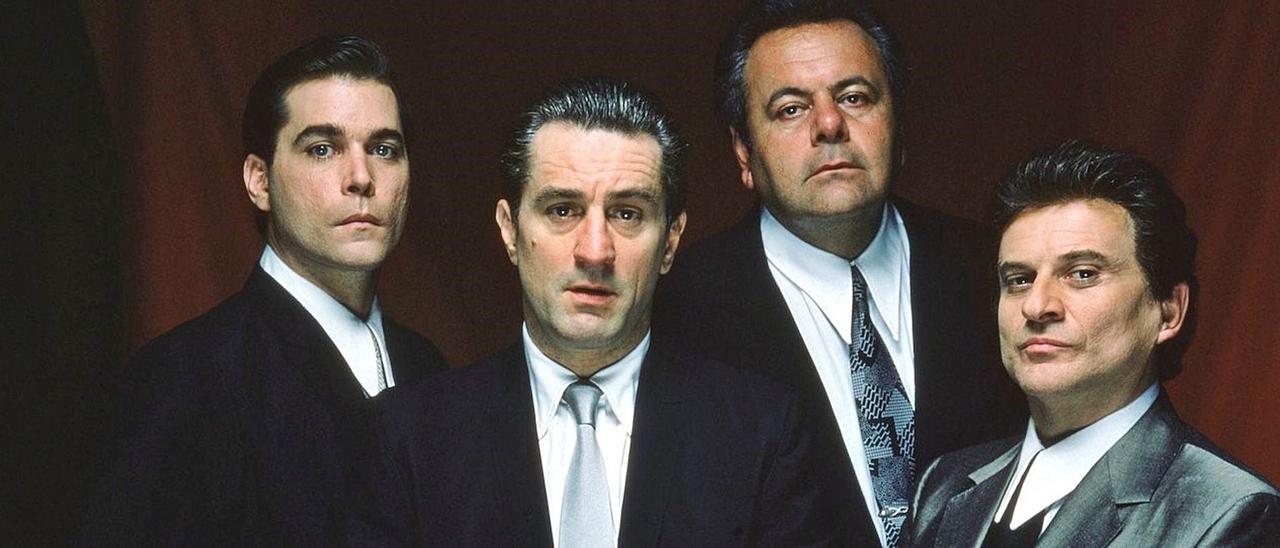 De izquierda a derecha, Ray Liotta, De Niro, Paul Sorvino y Pesci en “Godfellas”