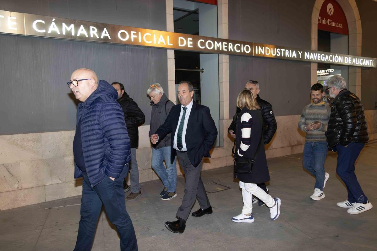 Reunión exprés de Carlos Baño con Facpyme en la Cámara de Alicante