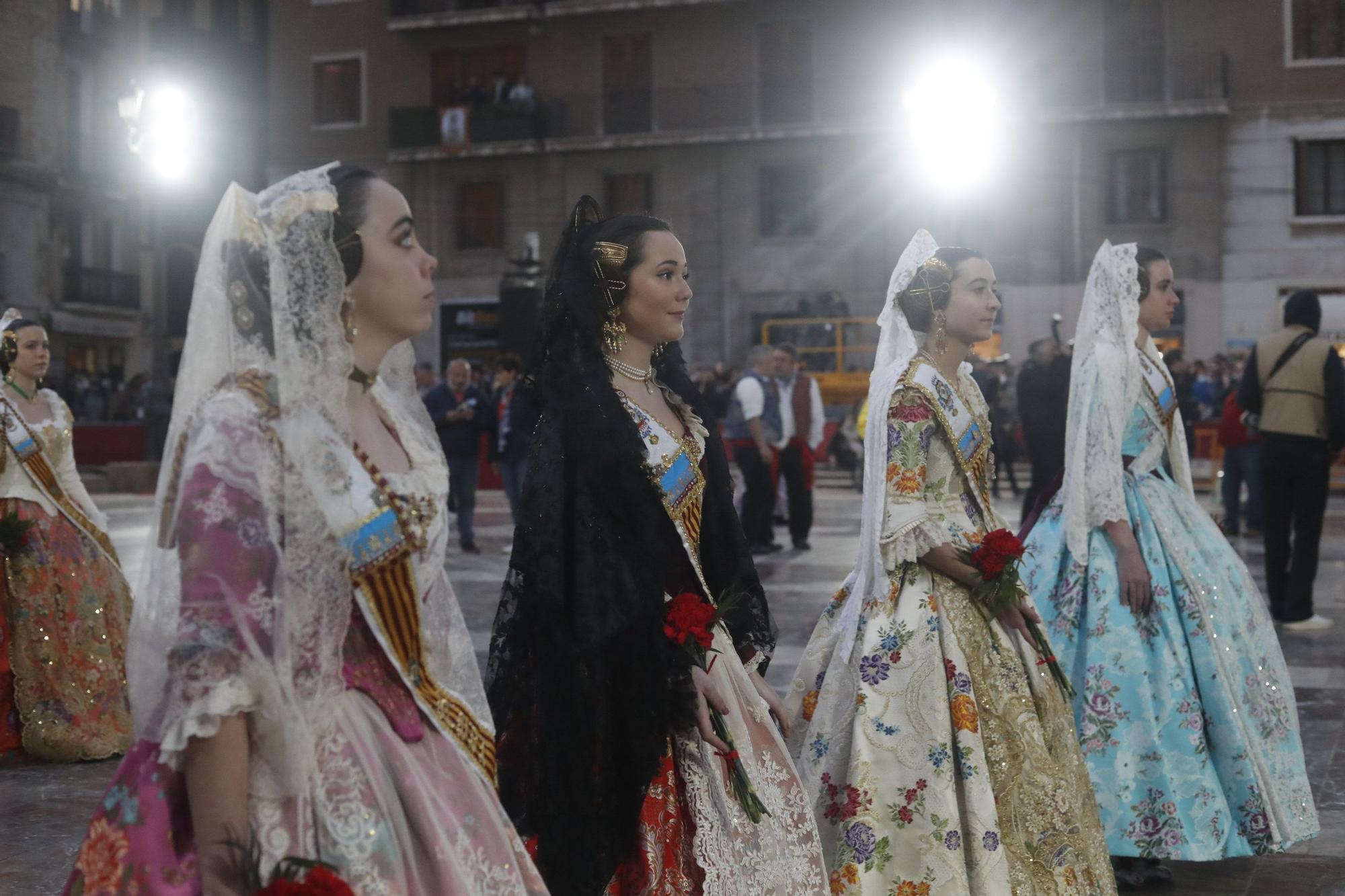 Búscate en el segundo día de ofrenda por la calle de la Paz (entre las 19:00 a las 20:00 horas)