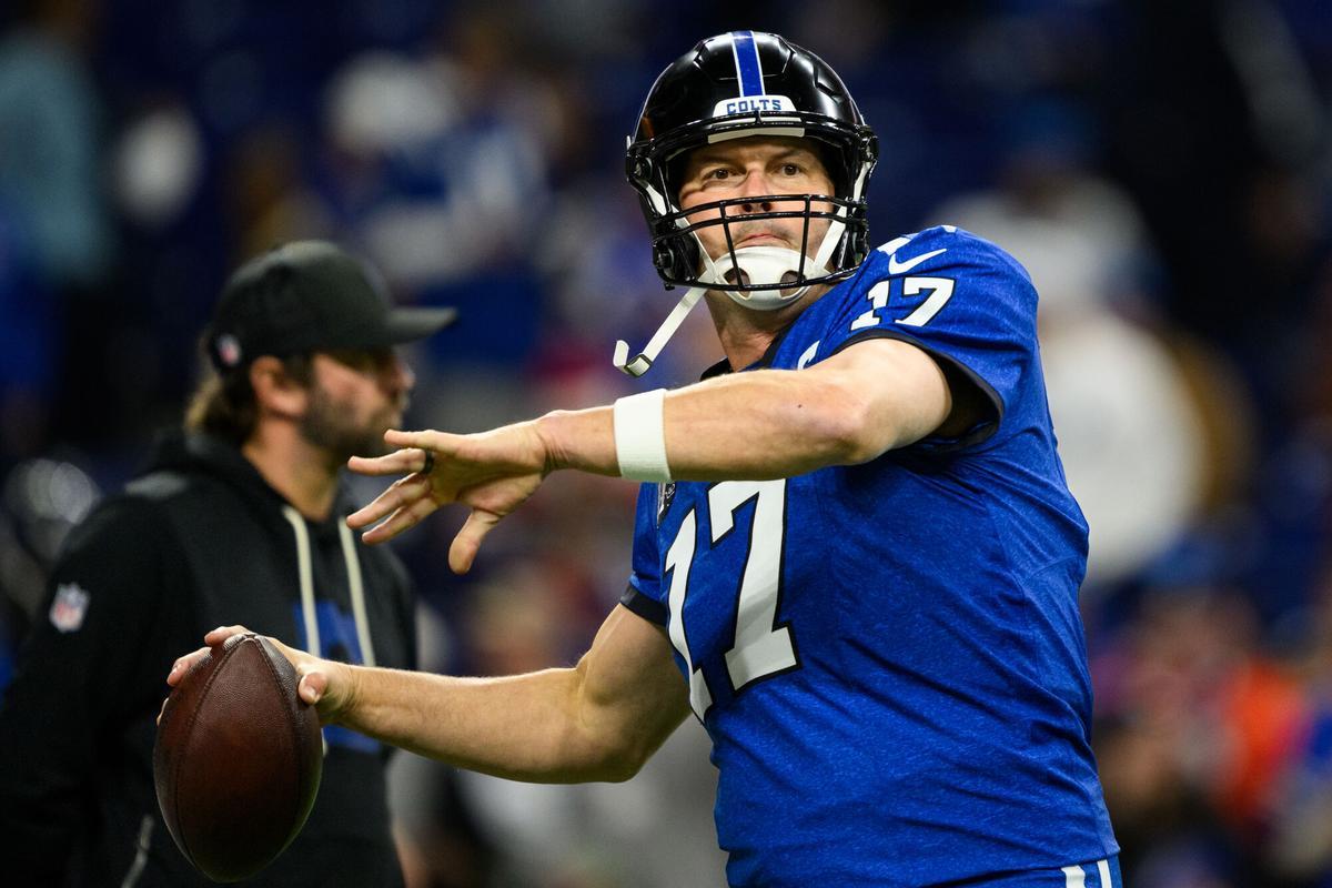 Indianapolis Colts quarterback Philip Rivers (17) warms up on the field before an NFL football game against the San Francisco 49ers, Monday, Dec. 22, 2025, in Indianapolis. (AP Photo/Zach Bolinger)
