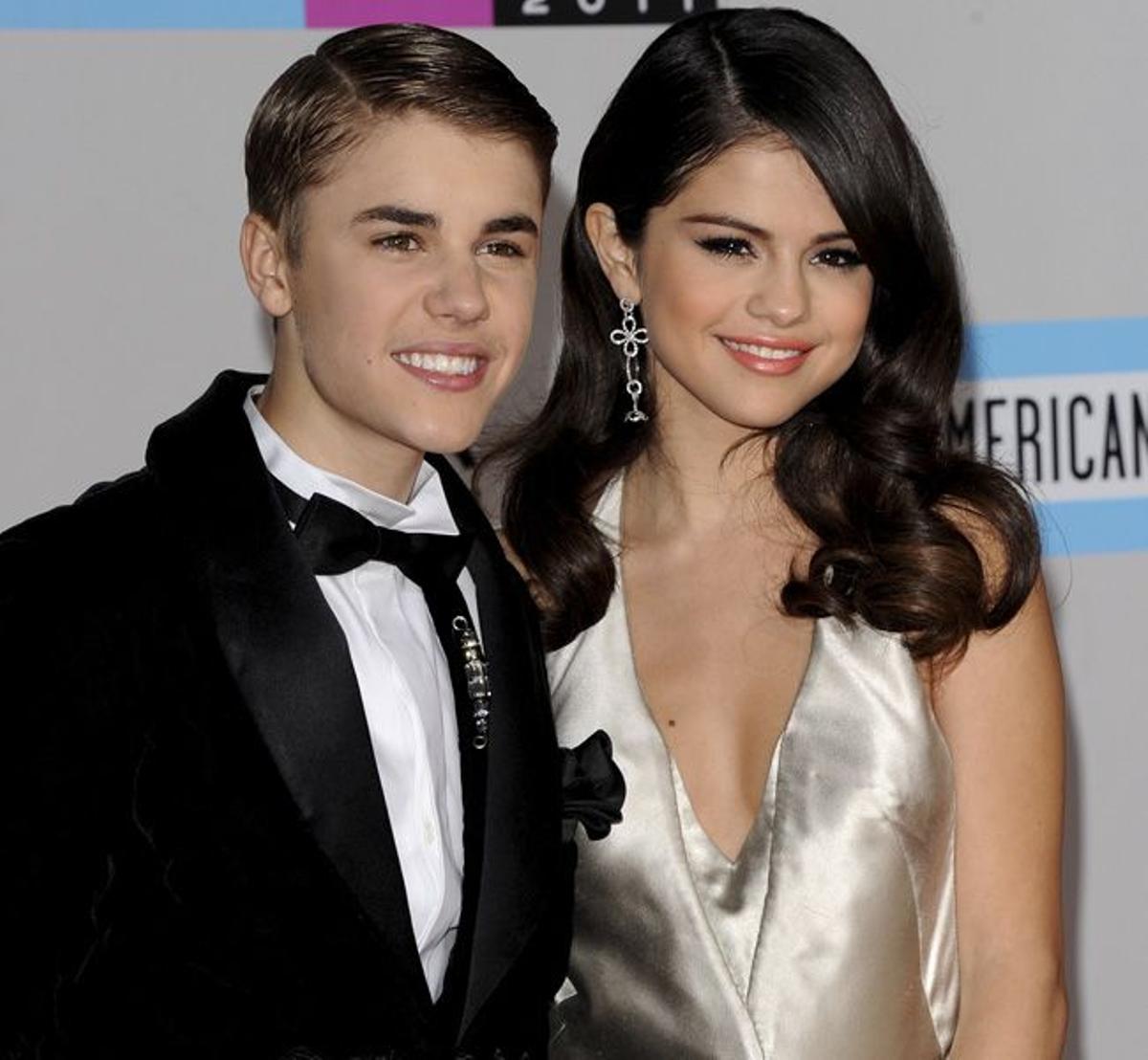 Selena Gomez y Justin Bieber en los Ama's