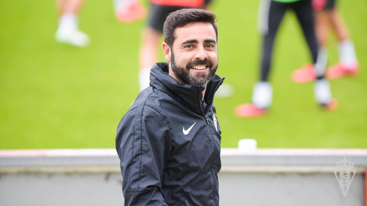 El entrenador del Sporting de Gijón, David Gallego