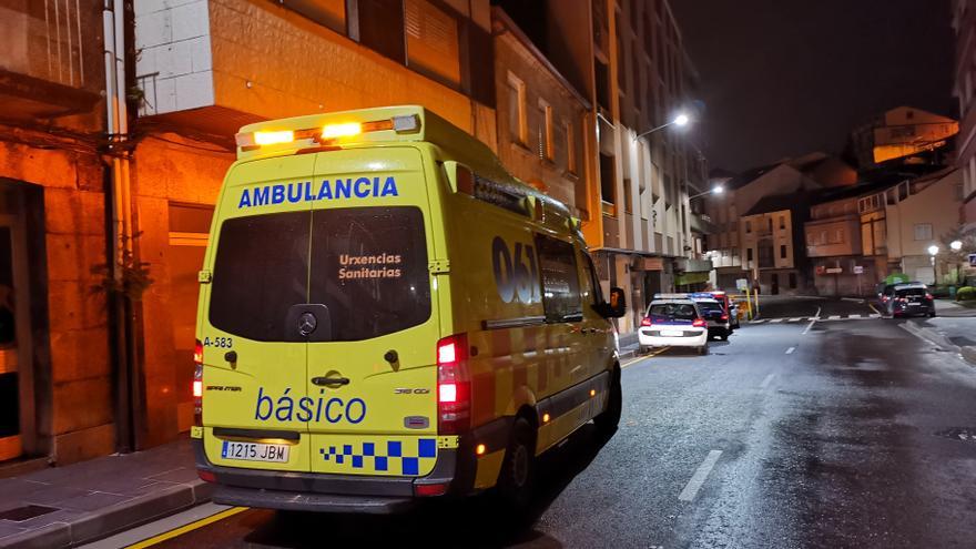 Dos heridos en una colisión de madrugada en Marín