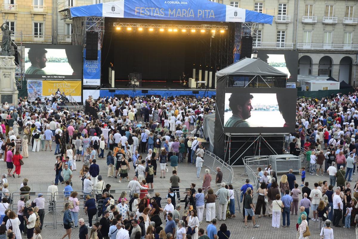 Pregón de la actriz Lucía Veiga que abre la fiestas de María Pita en A Coruña
