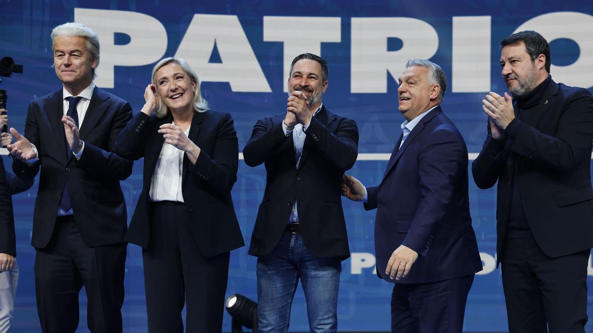 EXTREMA DERECHA | Abascal busca revalidar a Vox como un referente de la extrema derecha mundial en el año de la gran oportunidad de Le Pen