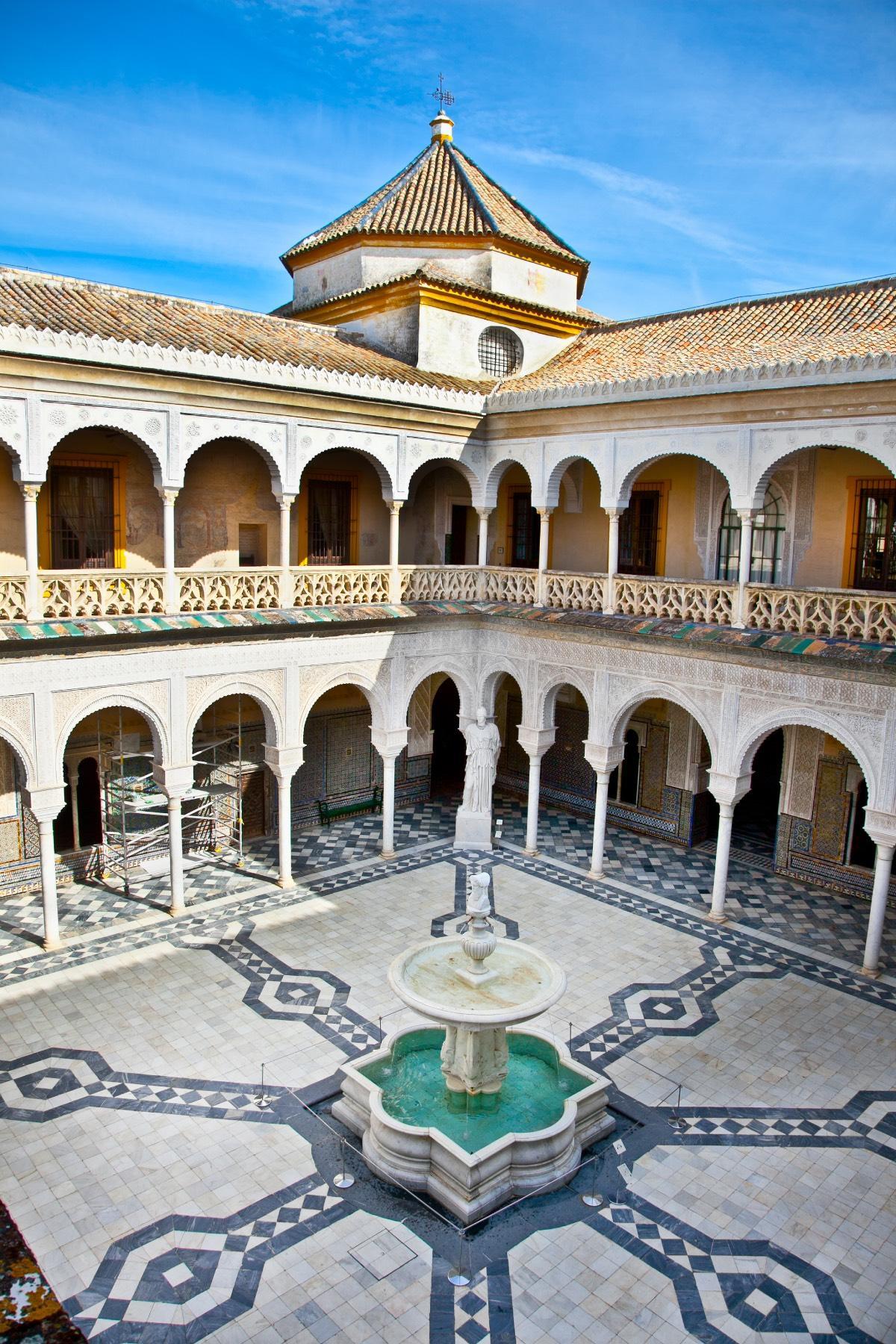 Los preciosos azulejos del suelo de la Casa Pilatos en Sevilla