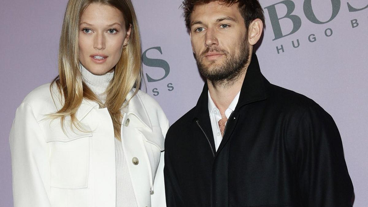 Toni Garrn y Alex Pettyfer se han casado en una boda íntima en Hamburgo