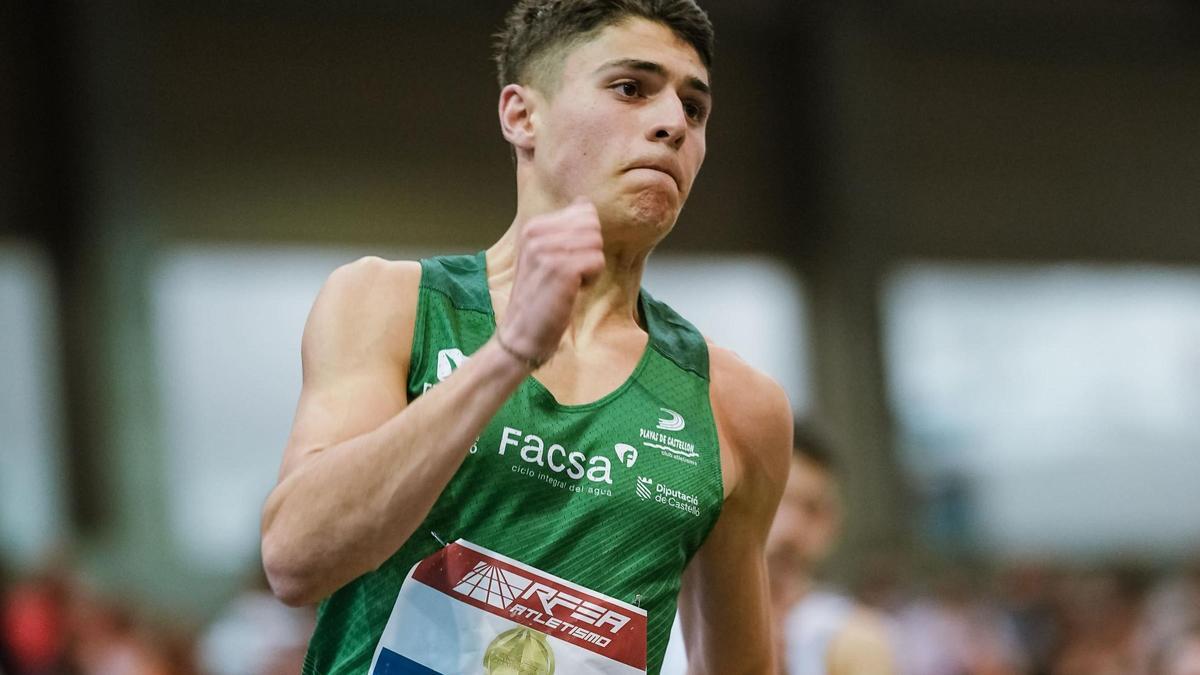 Adrià Alfonso, atleta internacional del Facsa Playas de Castellón.