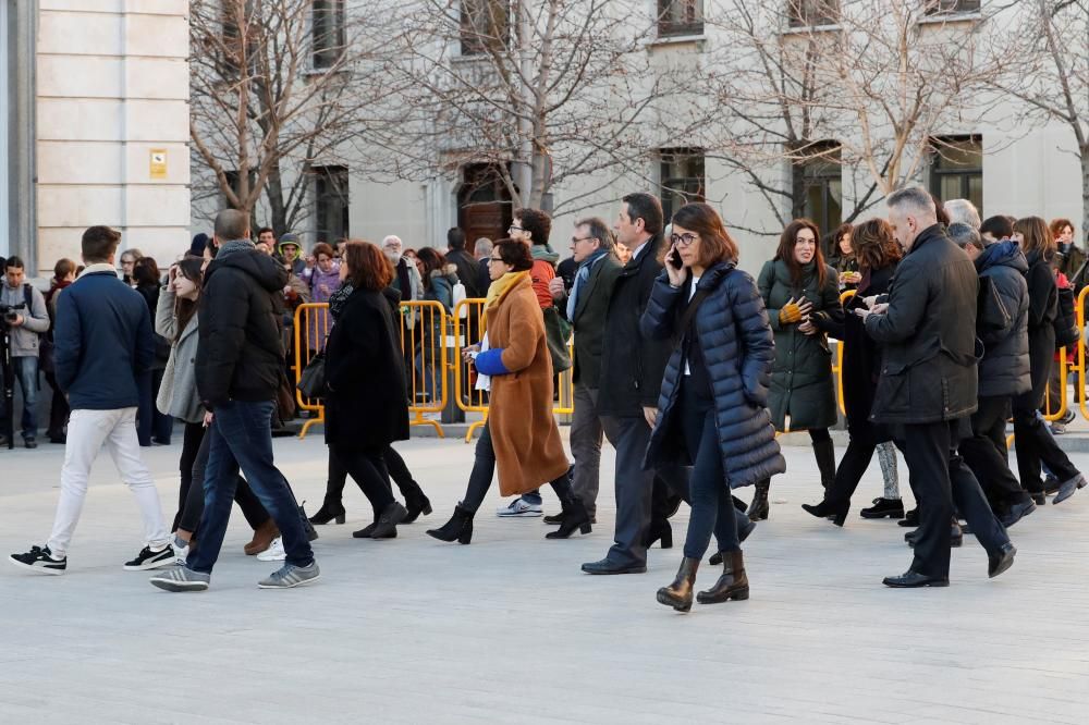 Arribada dels familiars dels acusats al Tribunal Suprem