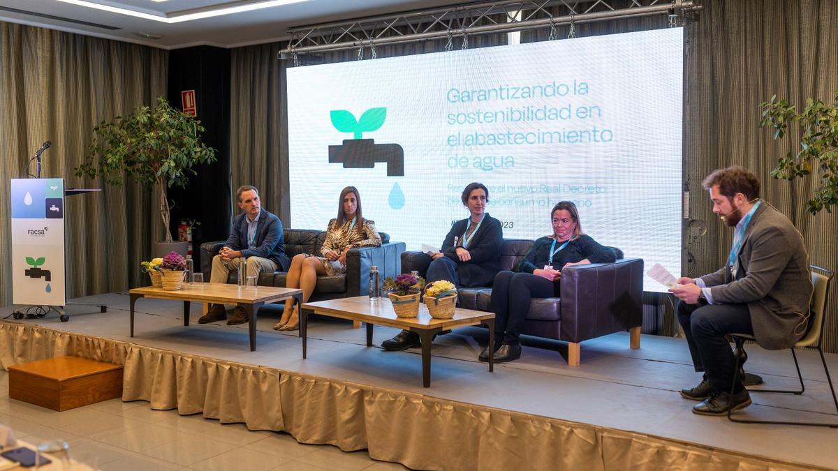 Un momento del encuentro &quot;Garantizando la sostenibilidad en el abastecimiento de agua&quot; organizado por Facsa.