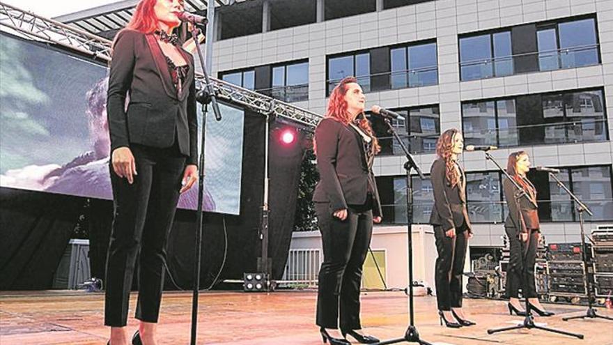 Despedida de fiestas por todo lo alto con paellas y concierto