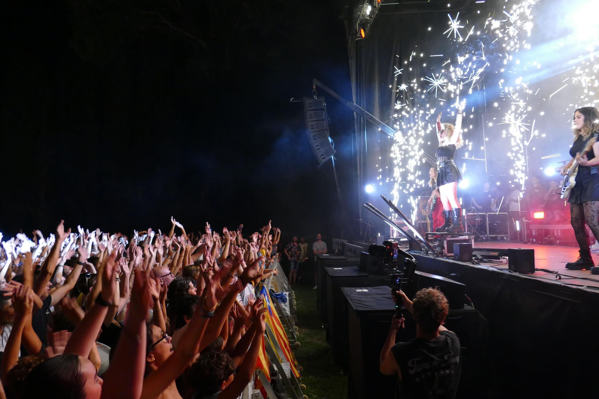 La segona Bertranada Fest congrega unes 8.000 persones als concerts de Ginestà i Búhos