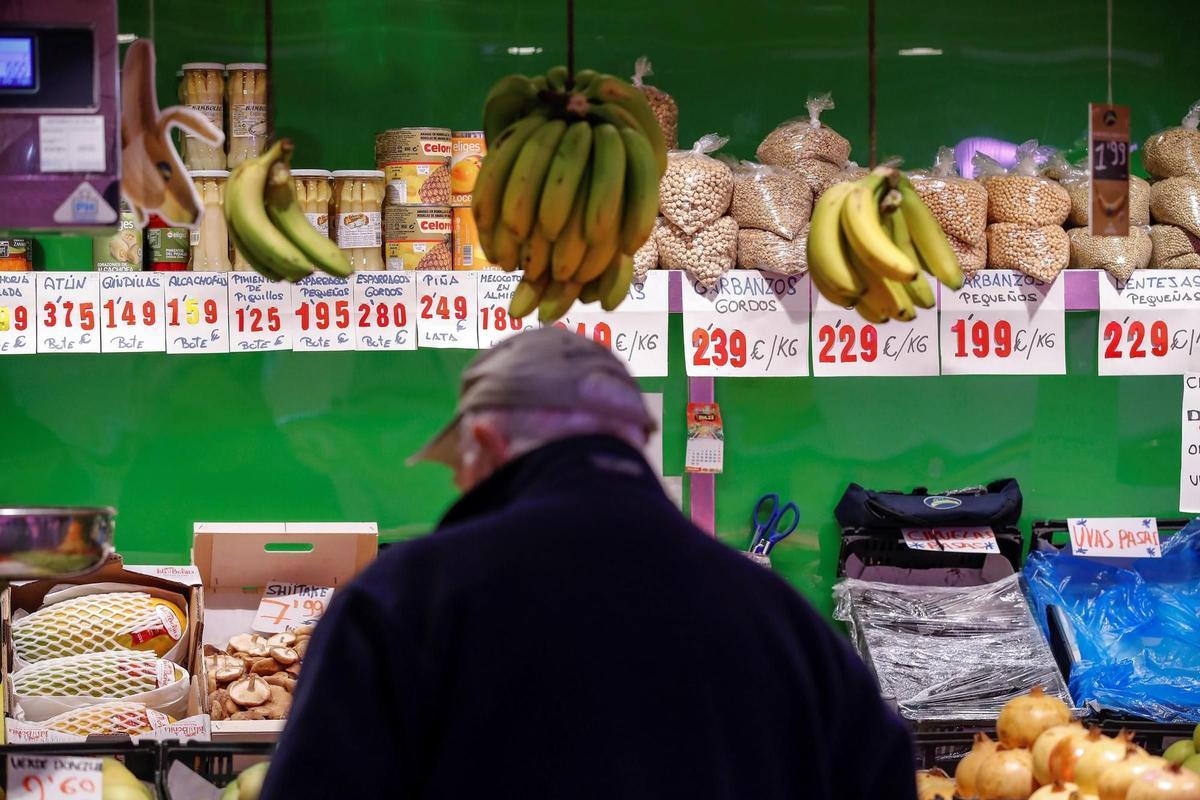 Las pensiones es una de las rentas que se ve afectada por la inflación.