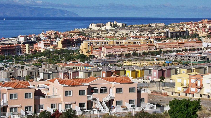 The South leads the reopening of hotels in Tenerife with more than 87%