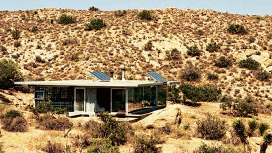 Una casa en pleno desierto.