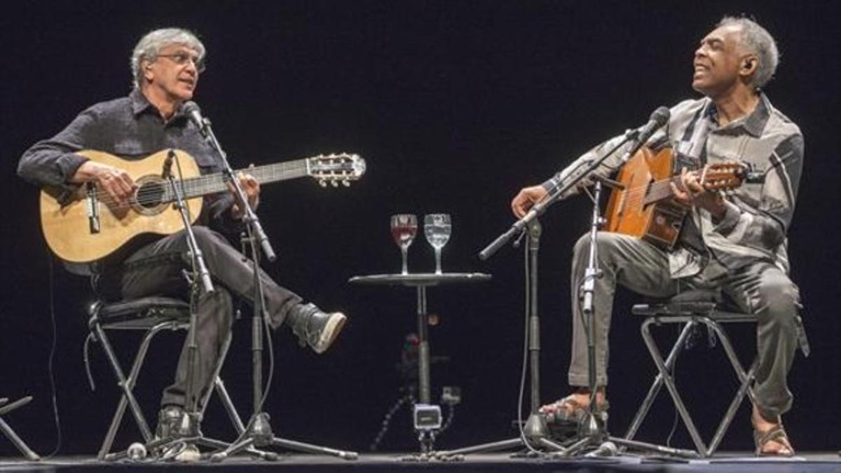 Caetano Veloso (izquierda) y Gilberto Gil, el lunes en el Gran Teatre del Liceu.