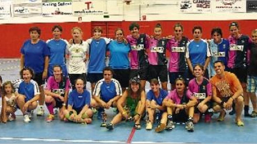 L&#039;AE Sallent s&#039;imposa a Les Belles Glòries a la matinal de futbol sala femení