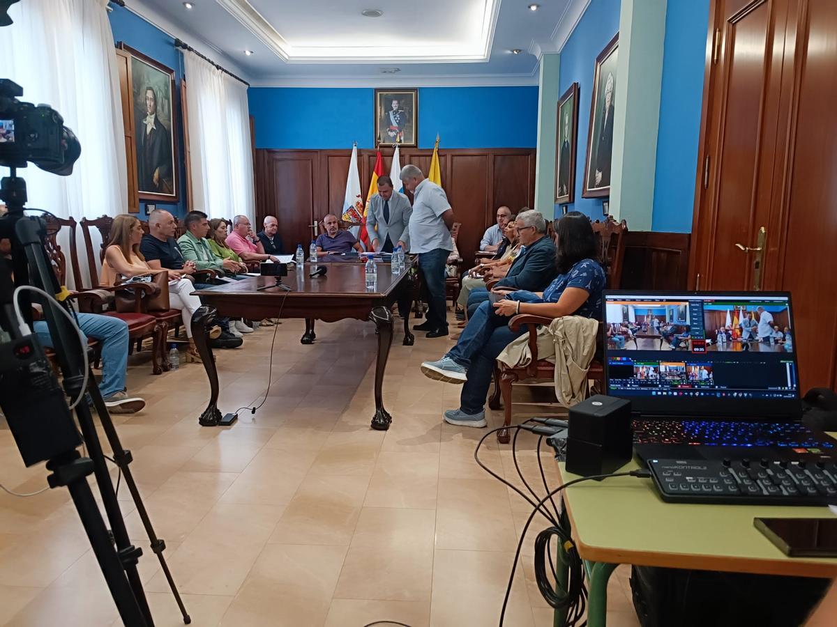 Toma posesión del nuevo concejal José Fernando Estévez.