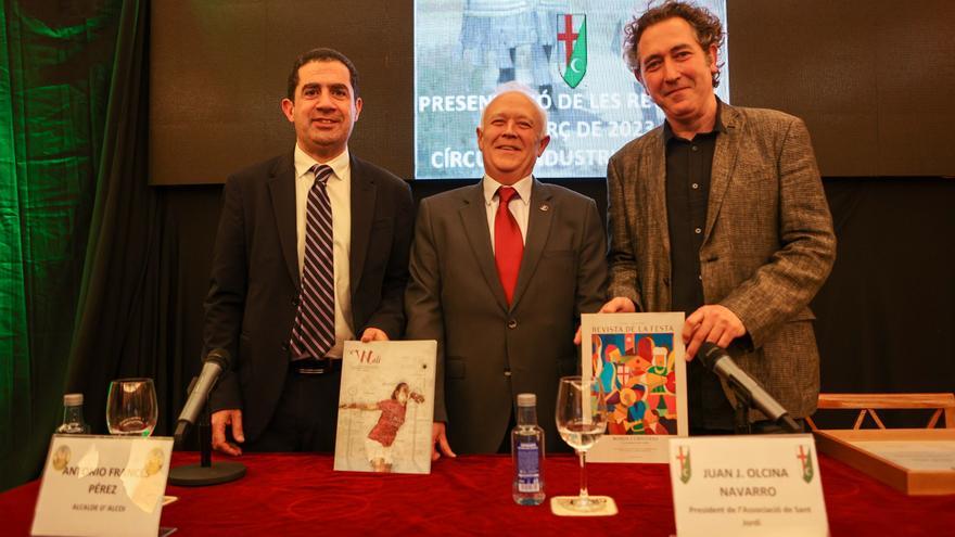 La presentación de la Revista inicia la cuenta atrás para las Fiestas de Alcoy