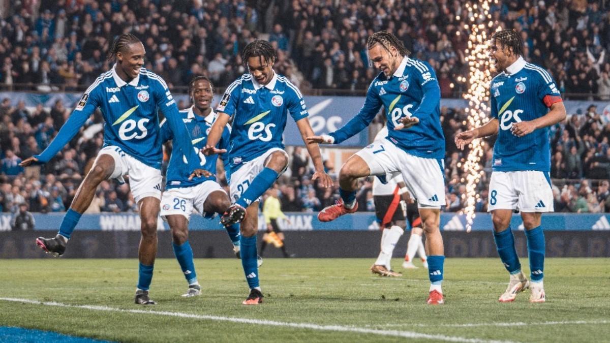 Los jugadores del RC Strasbourg celebran un gol esta temporada