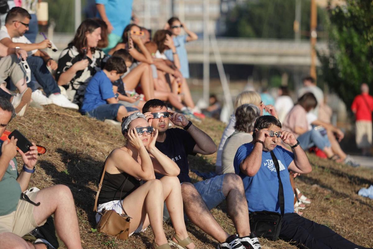 El eclipse desde Vigo, en imágenes